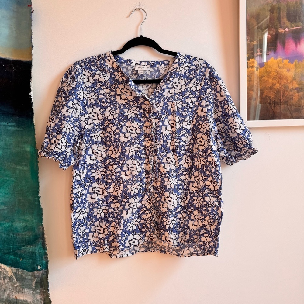 J Crew Cotton Linen Blue White Floral Cropped Sleeve Button up Blouse Large - Picture 2 of 6